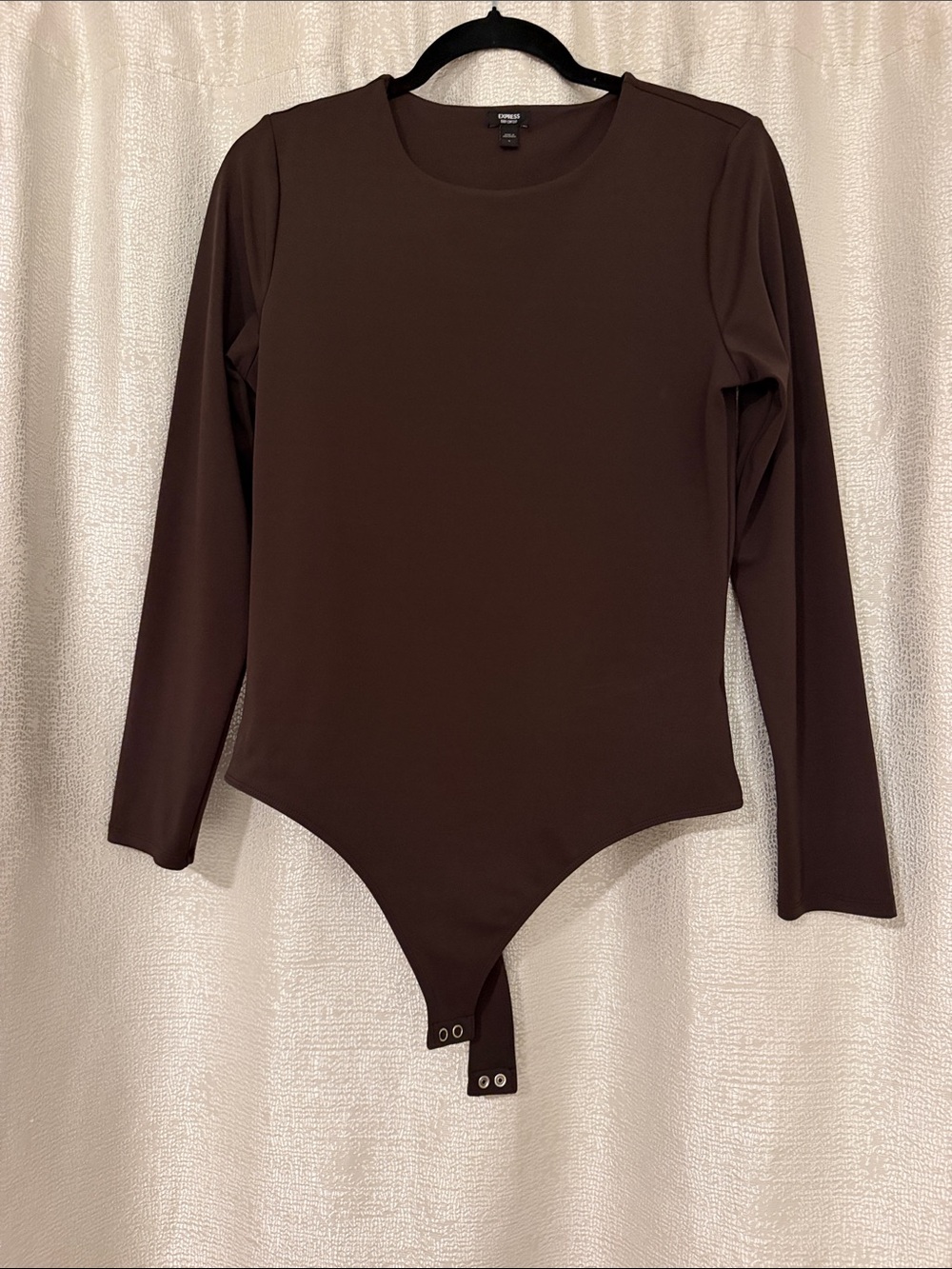 Express Body Contour High Compression Crew Neck Long Sleeve Bodysuit